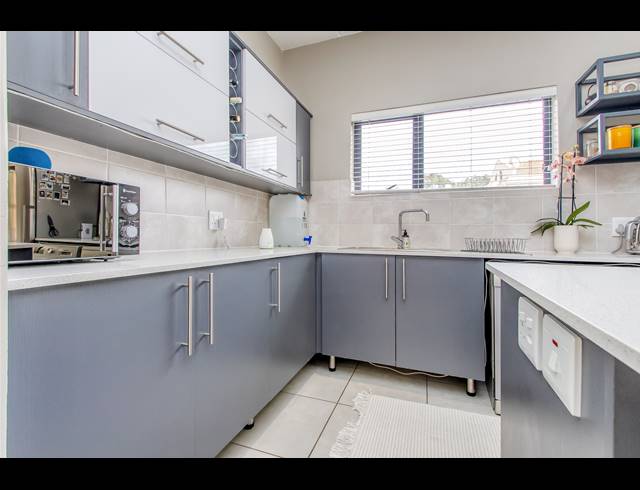 2 BEDROOM APARTMENT TO LET IN HYDE PARK